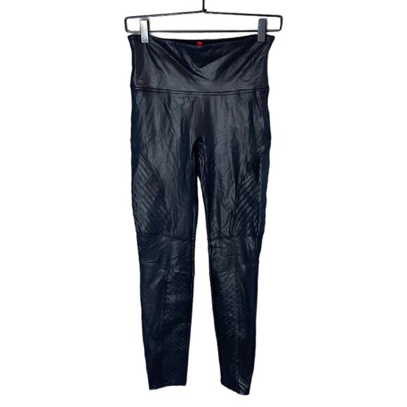 Spanx Women’s size Medium Faux Leather Moto Leggings in Black - Picture 2 of 8